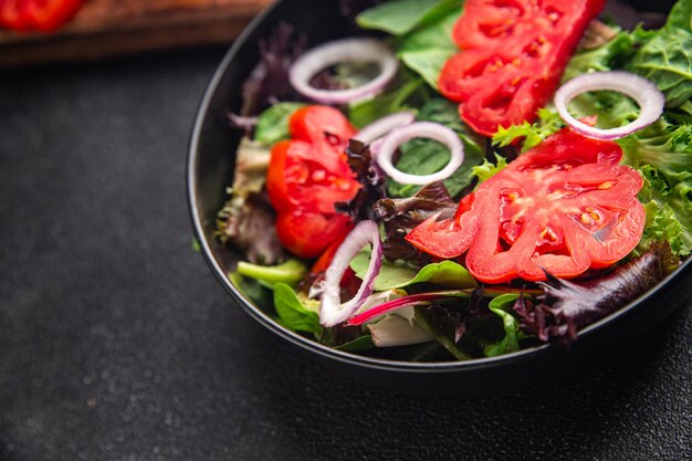 ensalada tomate rojo vegetal plato fresco comida comida merienda en la mesa espacio de copia fondo de comida