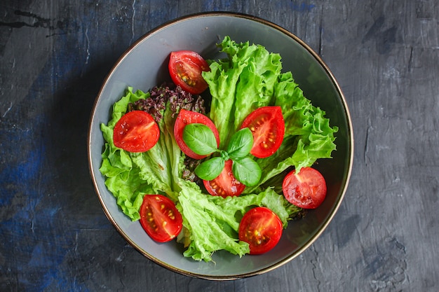 Ensalada de vegetales saludables hojas de lechuga