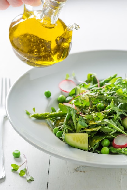 Ensalada verde primavera con mix de verduras