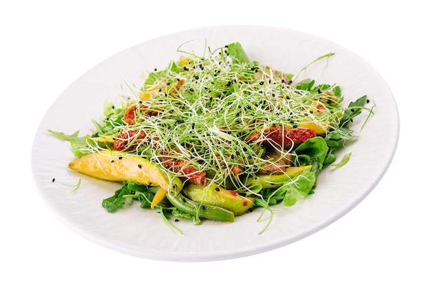 Ensalada de verduras a la parrilla calabacín judías verdes cebolla y pimiento