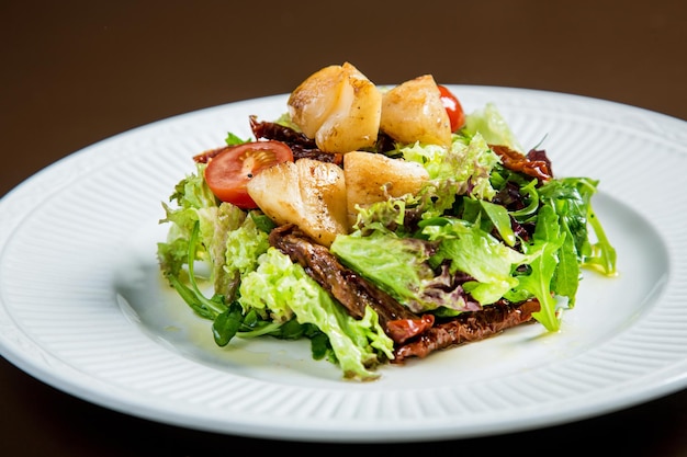 Ensalada de vieiras con verduras