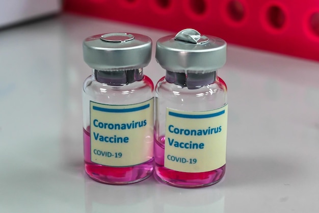 Ensayos de la vacuna contra el coronavirus COVID19