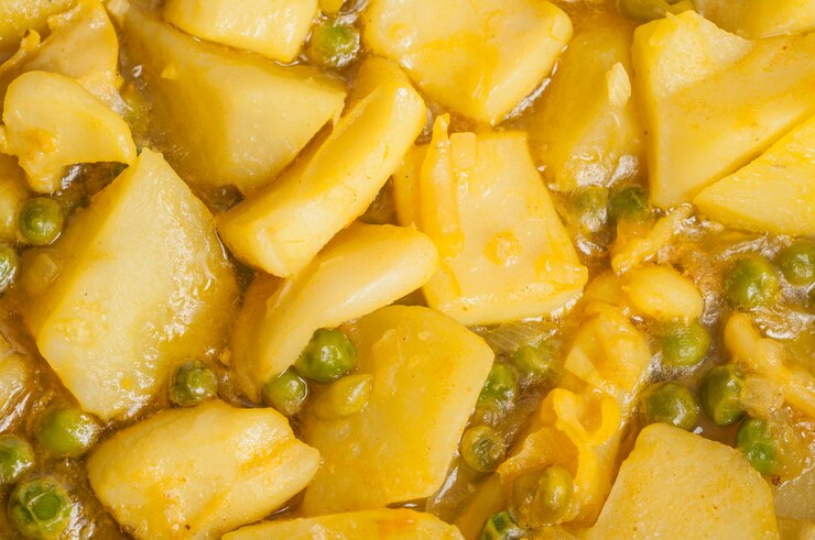 Ensopado de choco com batatas e ervilhas