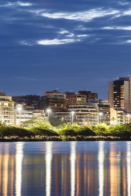 Entardecer na lagoa rodrigo de freitas no Rio de Janeiro