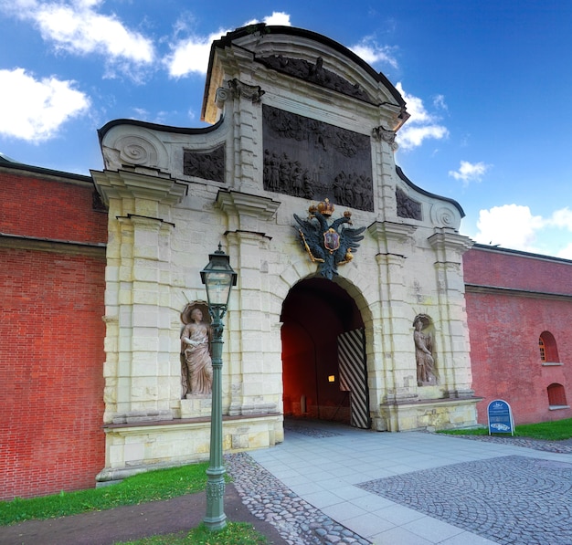 Entrada principal Fortaleza de San Pedro y Pavel, San Petersburgo, Rusia