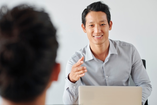 Entrevista de condução do empresário