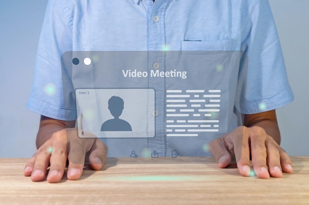 Entrevista de trabajo en línea con pantalla virtual