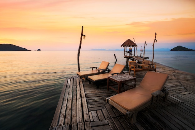 Entspannen Sie sich am Koh Mak Pier auf der Insel Mak