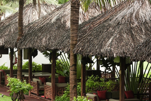 Entspannende Massage im Bungalow im Resort Massage im Bungalow am Meer