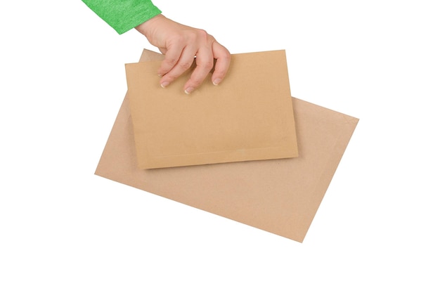 Envelopes de papelão nas mãos isoladas em branco