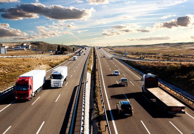 Foto envío internacional y carretera