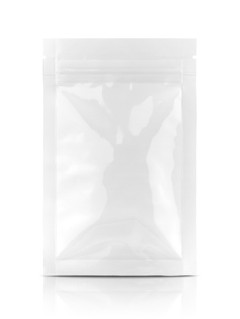 Envoltura en blanco bolsa de aluminio aislado