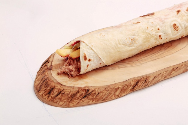 Envoltura de sándwich de kebap turco de carne durum deliciosa