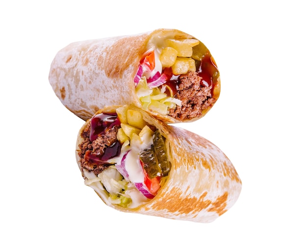 Envolturas de tortilla con carne picada y papas fritas