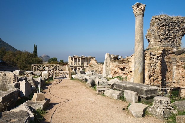 Ephesus, Türkei, Aussichtsplattform, Celsus-Bibliothek im Hintergrund