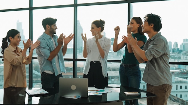 Equipa de negócios profissional batendo palmas juntos Unidade trabalho em equipe Tracery