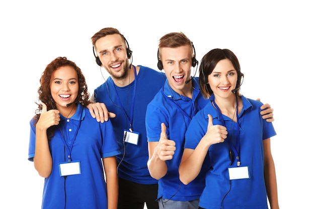 Foto equipe de despachantes de suporte técnico em fundo branco