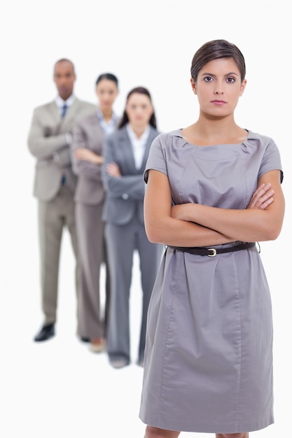 Foto equipe de negócios séria cruzando os braços