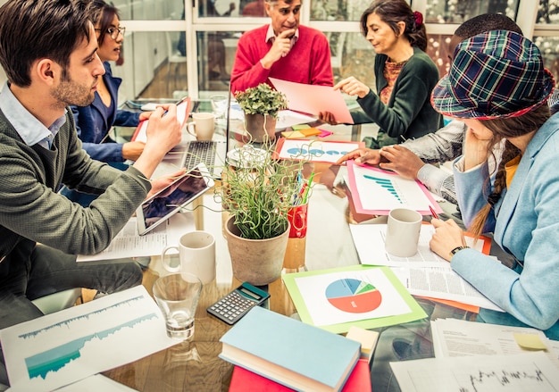 Equipe de pessoas de negócios criativos