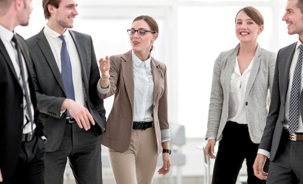 equipo de negocios exitoso en la oficina