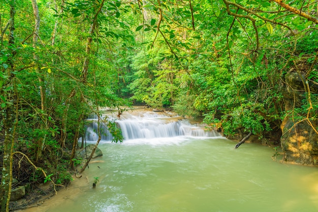 Erawan-Wasserfall, Erawan-Nationalpark bei Kanchanaburi in Thailand