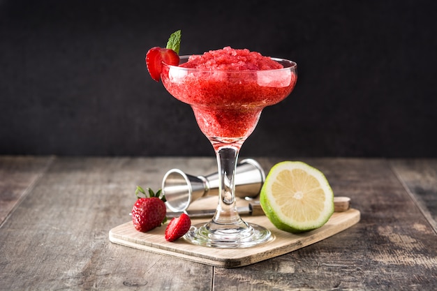 Erdbeer-Margarita-Cocktail im Glas