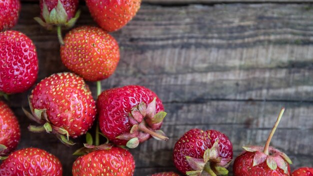 Erdbeeren mit einem Kopierraum