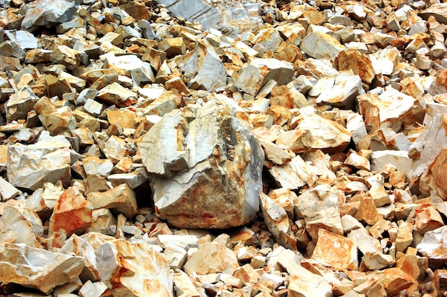 Erosion von Felsen in den Bergen