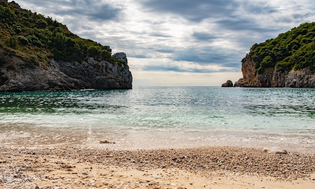 Erstaunliche Bucht auf der Insel Korfu.