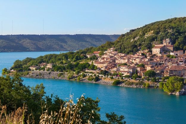 Erstaunliche Landschaften in Südfrankreich auf dem Weg in die Provence