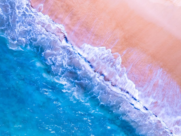 Foto erstaunlicher blick von oben meer strandlandschaft hintergrund