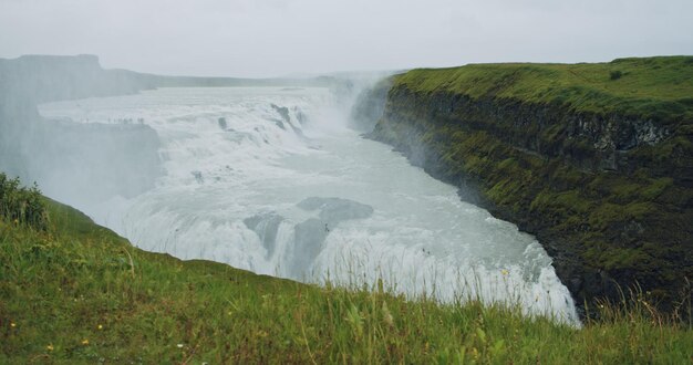 Erstaunlicher Gullfoss-Wasserfall in Island im Goldenen Kreis