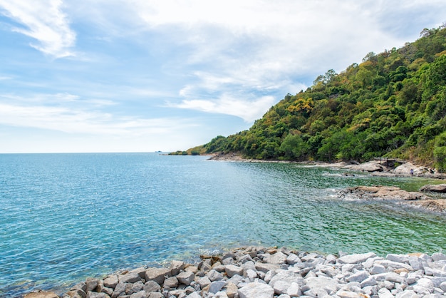 Foto erstaunlicher schöner see nationalpark in rayong, thailand.