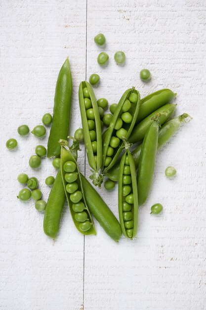 Foto ervilha de legumes saborosos saudáveis e frescos