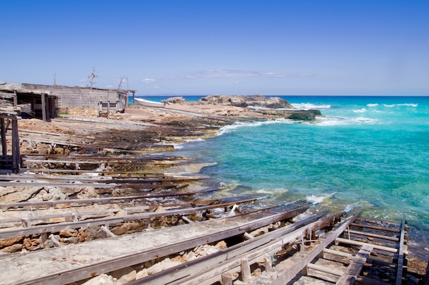 Es calo escalo Formentera North Dock Holzschienen