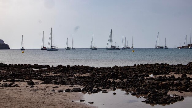 Es Tancats Algaiarens praia famosa na ilha mediterrânea de Menorca