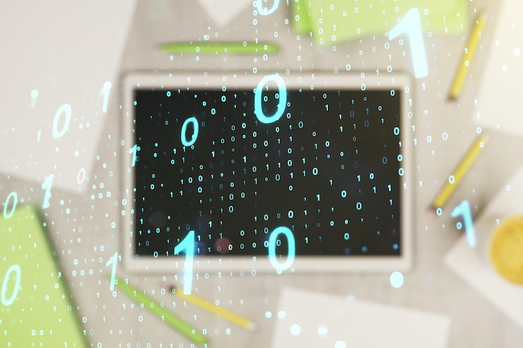 Foto esbozo de código binario abstracto creativo y tableta digital moderna sobre hacking de fondo y concepto de matriz multiexposición