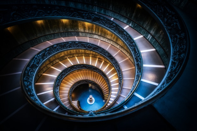 Escadaria em museus do Vaticano, Vaticano, Roma, Itália