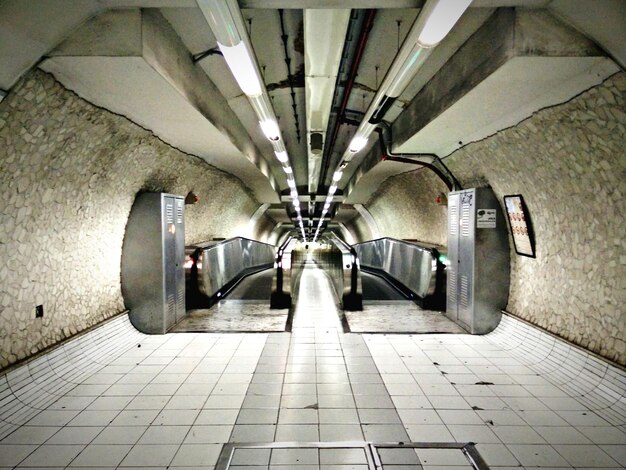 Escaladora en el metro