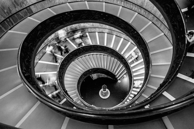 Escaleras circulares en el Museo del Vaticano