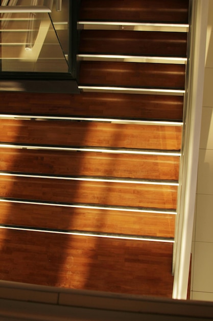 escaleras de madera