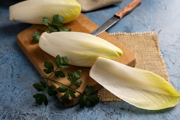 Escarola fresca para ensalada