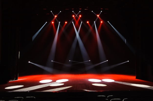 Escenario libre con luces