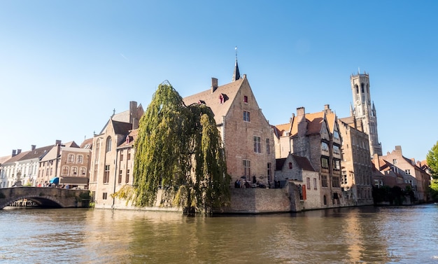 Escenas de la ciudad de Brujas en Bélgica edificios residenciales escenas atractivas y hermosas