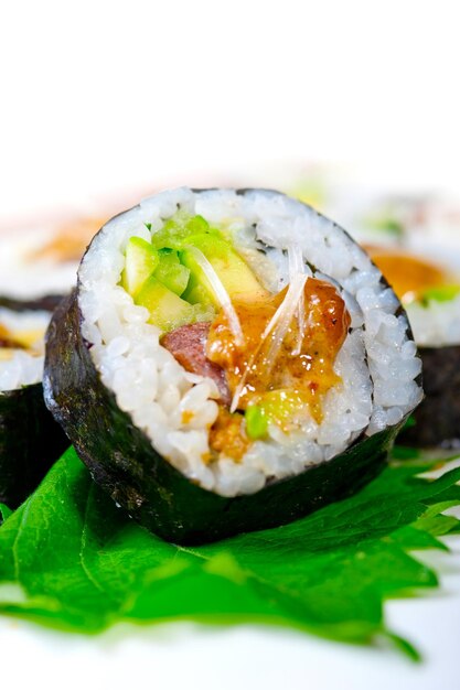 Foto escolha de sushi fresco combinação seleção de variedade