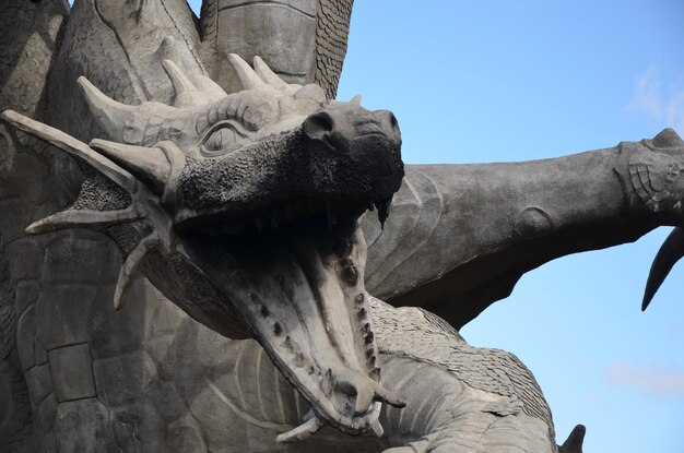 Foto escultura del dragón