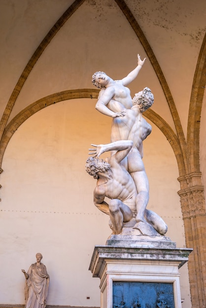 Escultura en la Piazza della Signoria en Florencia, Italia. Arquitectura y punto de referencia de Florencia