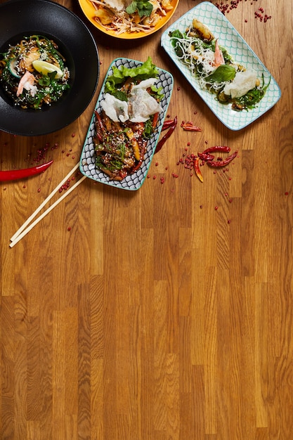 Foto espacio de copia de comida asiática