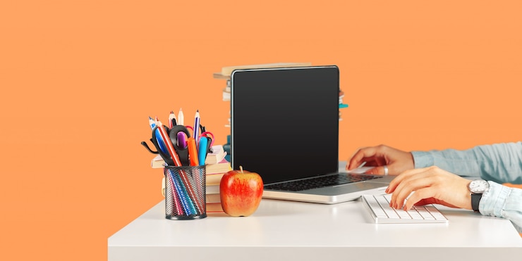Foto espacio de trabajo creativo moderno.