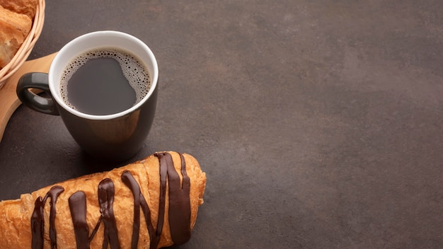 Foto espaço para café e pastelaria de chocolate